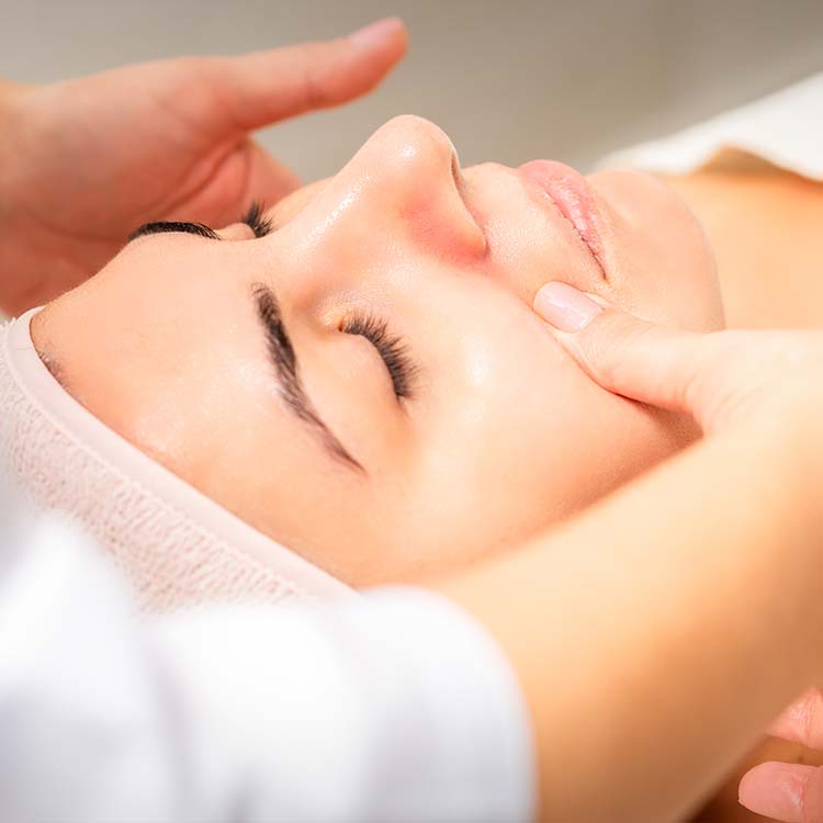 Miracle Face Renata França